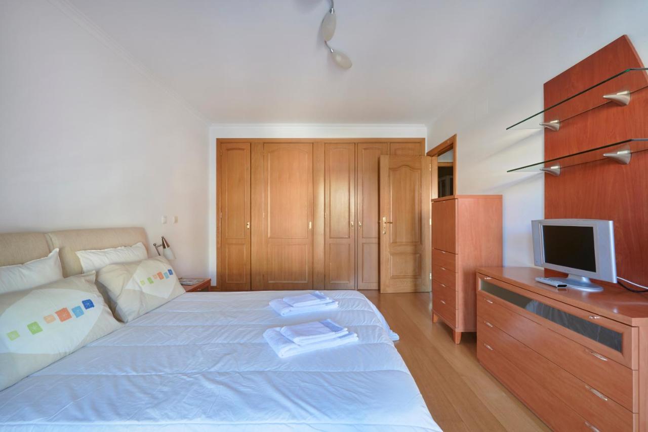 Apartamento Junto Nova&Praia Carcavelos II ภายนอก รูปภาพ
