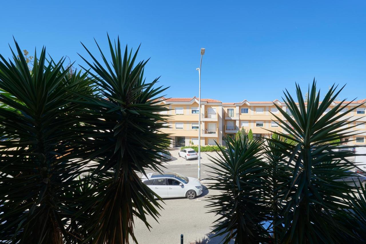 Apartamento Junto Nova&Praia Carcavelos II ภายนอก รูปภาพ