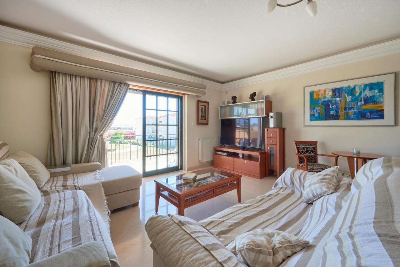 Apartamento Junto Nova&Praia Carcavelos II ภายนอก รูปภาพ