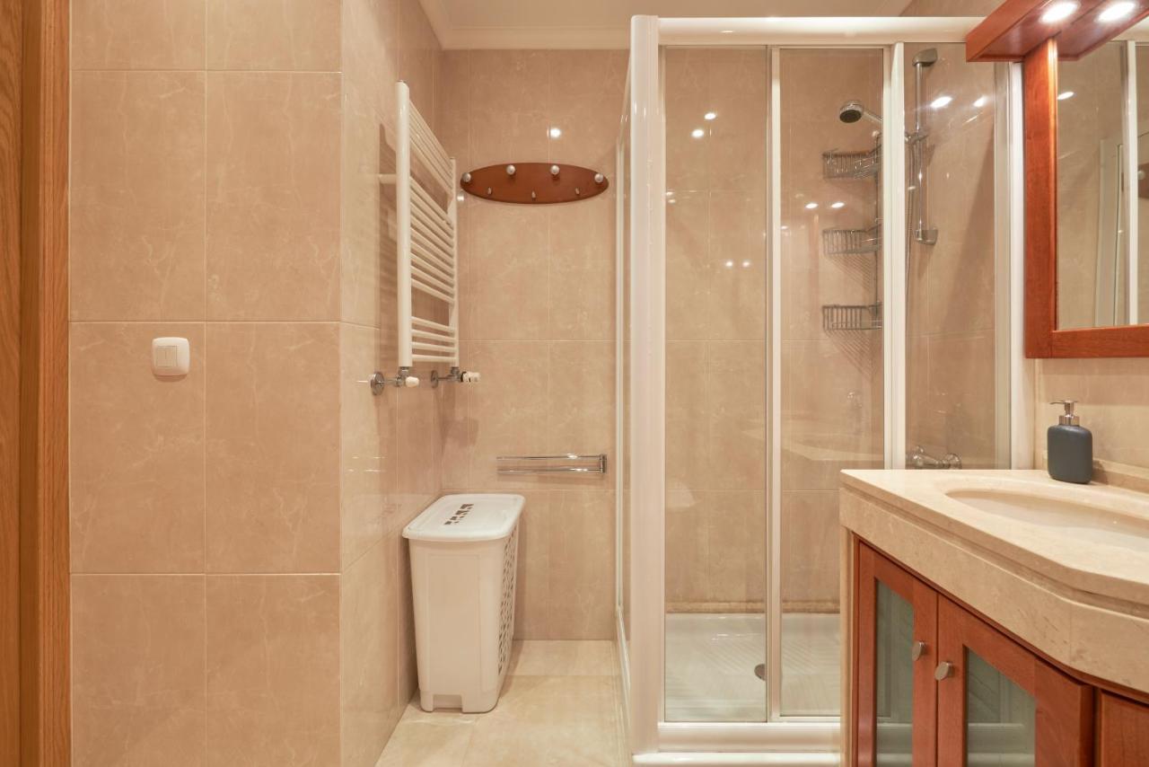 Apartamento Junto Nova&Praia Carcavelos II ภายนอก รูปภาพ
