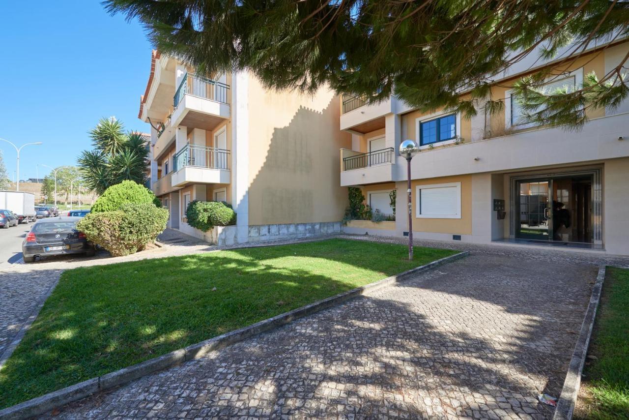 Apartamento Junto Nova&Praia Carcavelos II ภายนอก รูปภาพ