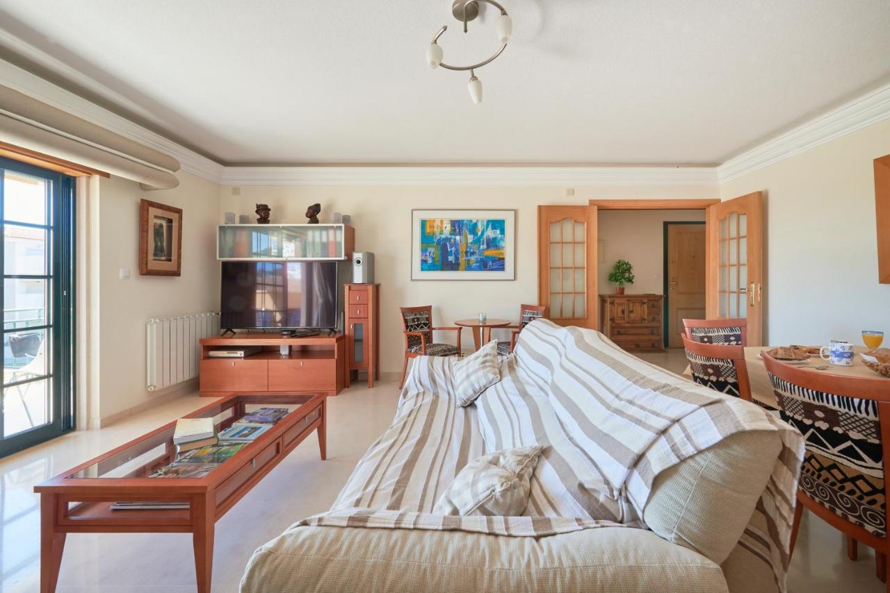 Apartamento Junto Nova&Praia Carcavelos II ภายนอก รูปภาพ
