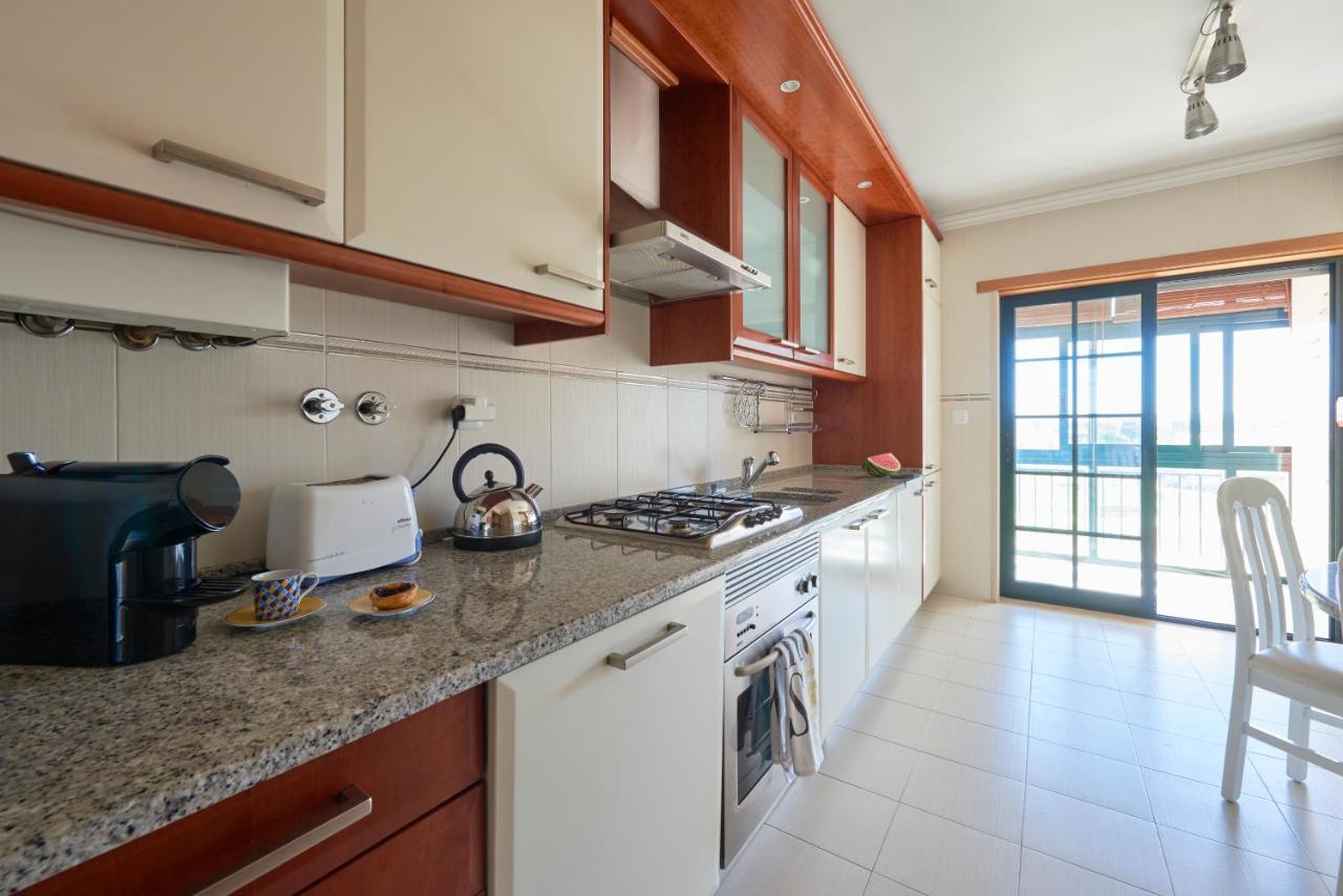 Apartamento Junto Nova&Praia Carcavelos II ภายนอก รูปภาพ