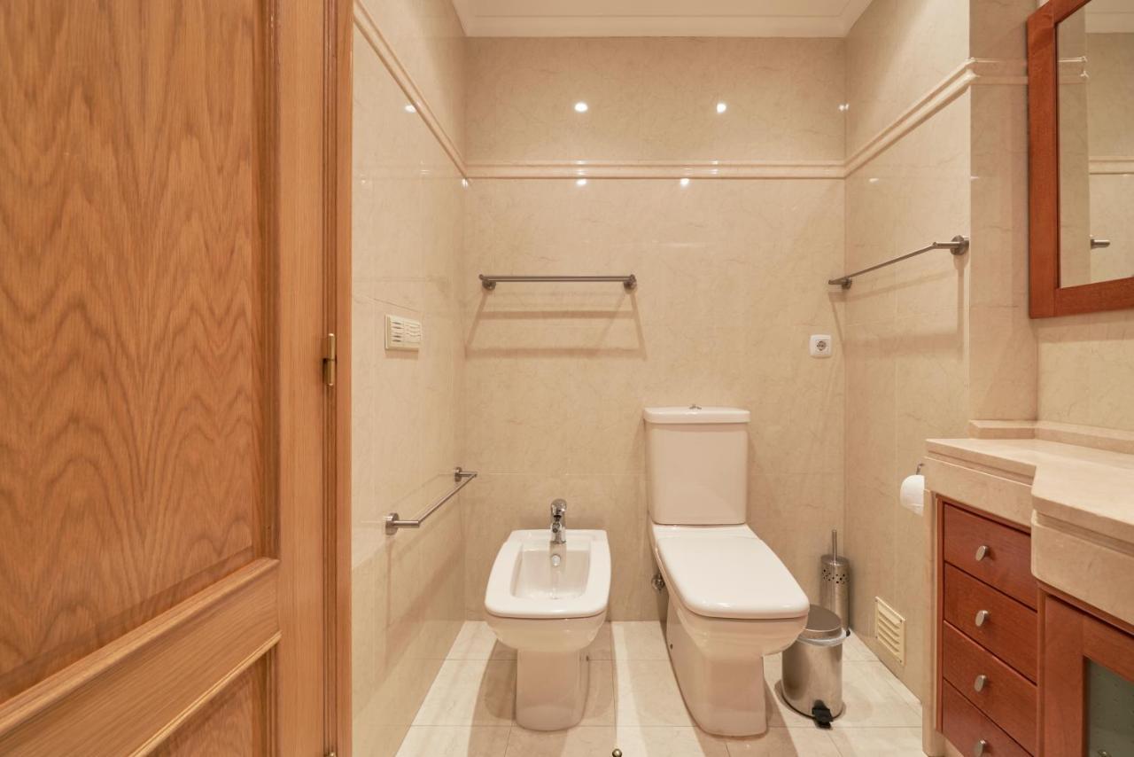 Apartamento Junto Nova&Praia Carcavelos II ภายนอก รูปภาพ